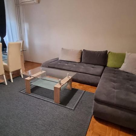 Slavija Square Apartments Belgrado Esterno foto