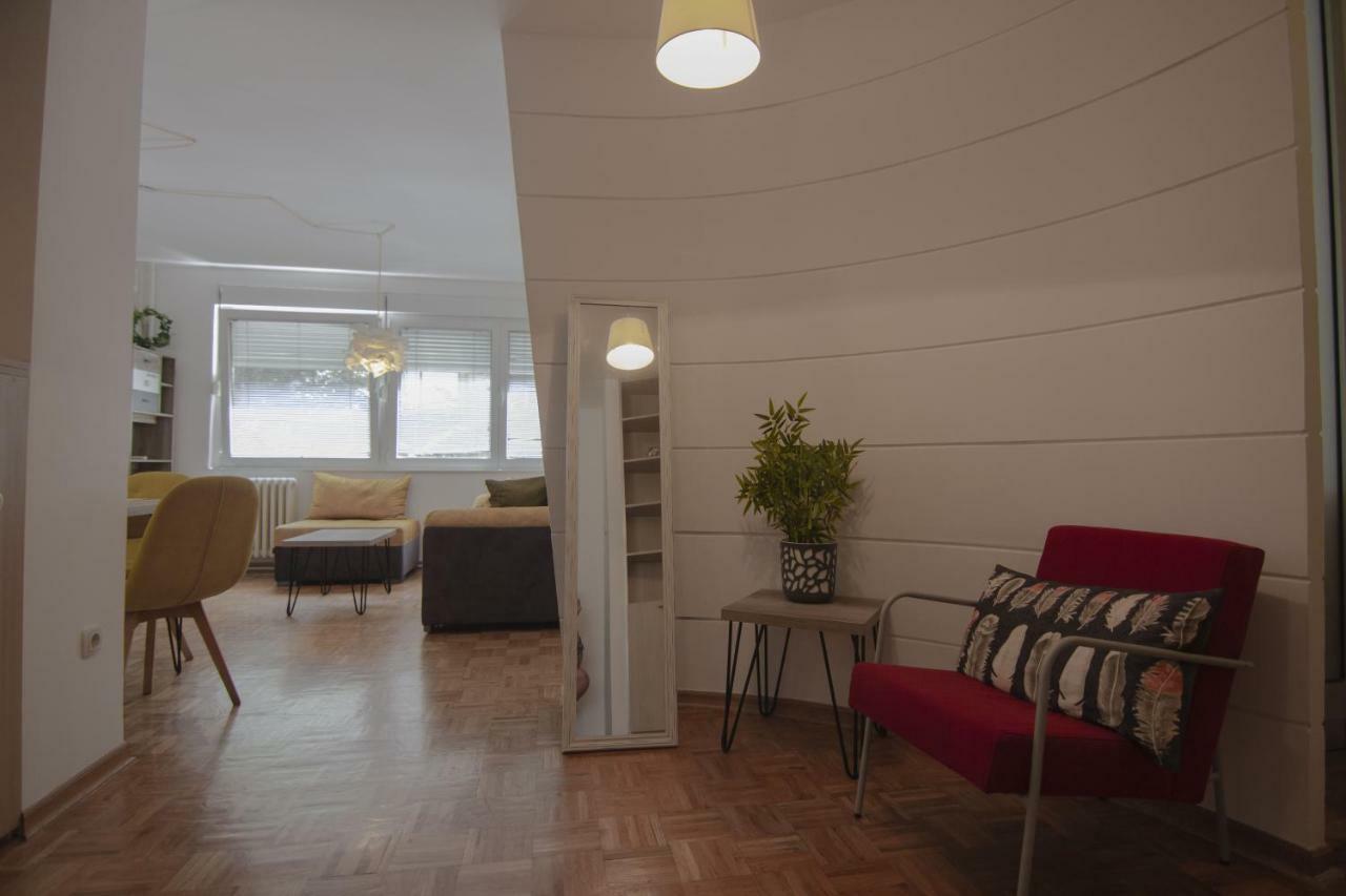 Slavija Square Apartments Belgrado Esterno foto